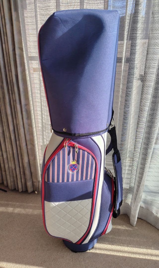 新品未使用。Kolwinコルウィン軽量キャディバッグ。ブリジストンボール6個付き