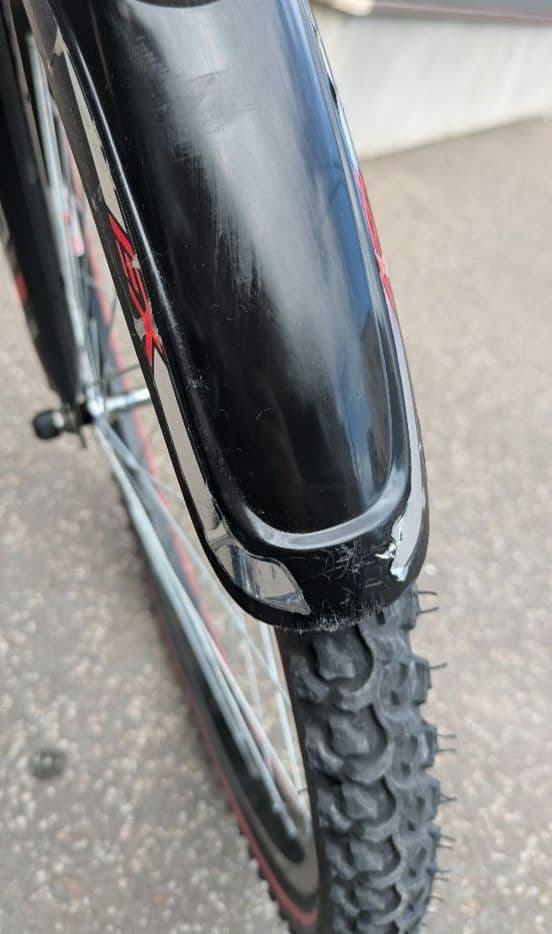 美品 ブリヂストン 自転車 EXJ66 ジュニア ブラック レッド 26インチ