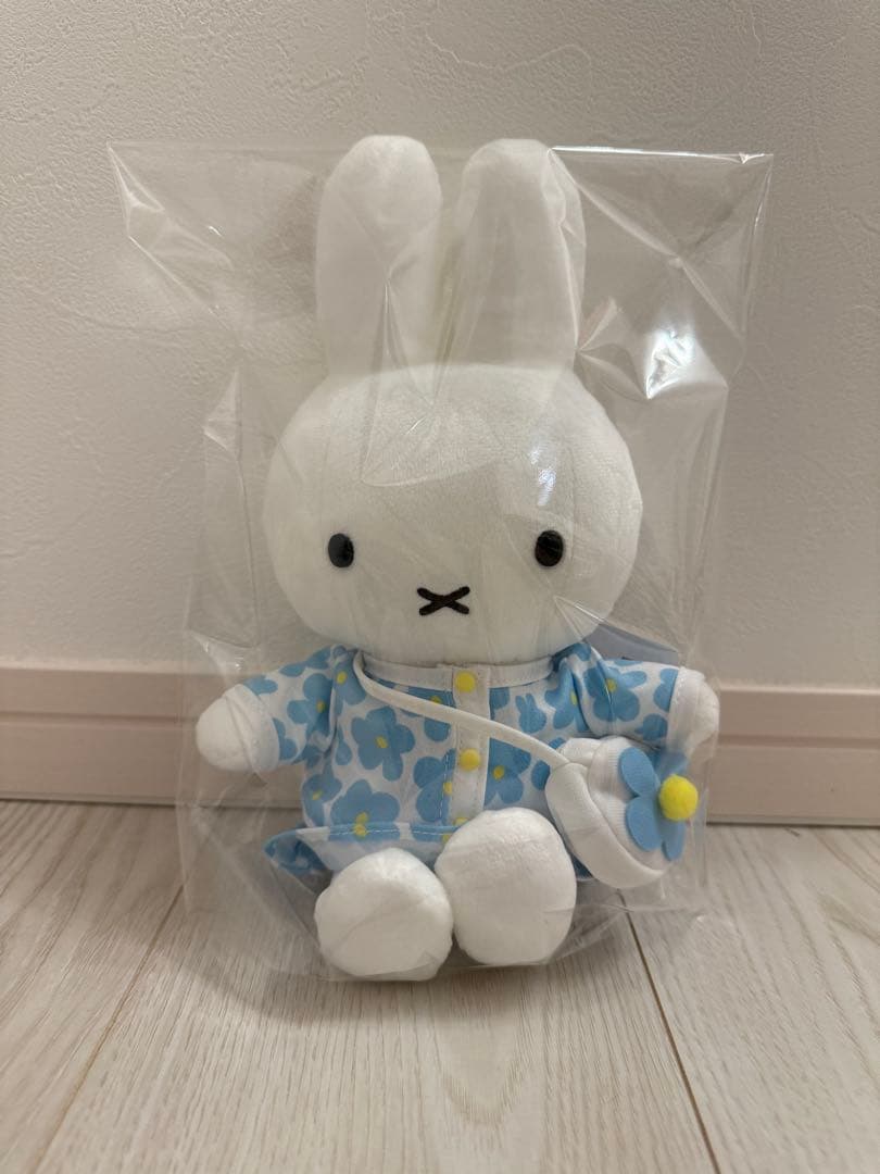 ぬいぐるみ　ミッフィー バースデー　レトロフラワー