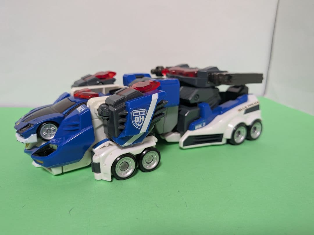 トミカ ハイパーレスキュー ドライブヘッド サイクロンインターセプター