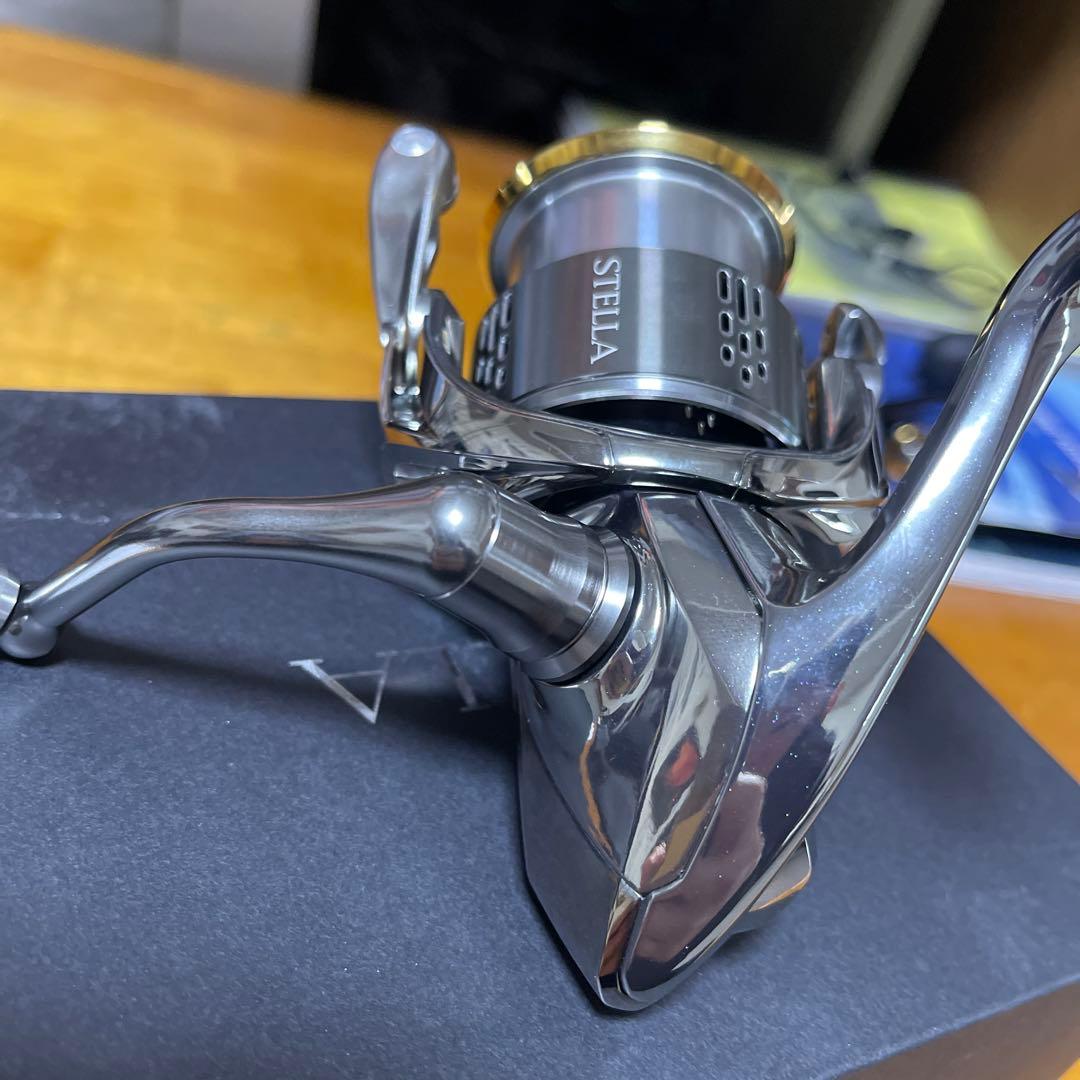 18 ステラ STELLA 4000MHG 新品未使用品