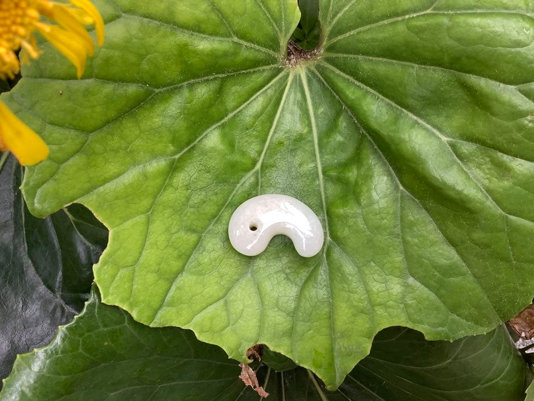 ✳神様からの贈り物‼️ 勾玉　糸魚川翡翠ジェダイト本物をお身近に　最安値　鑑別…