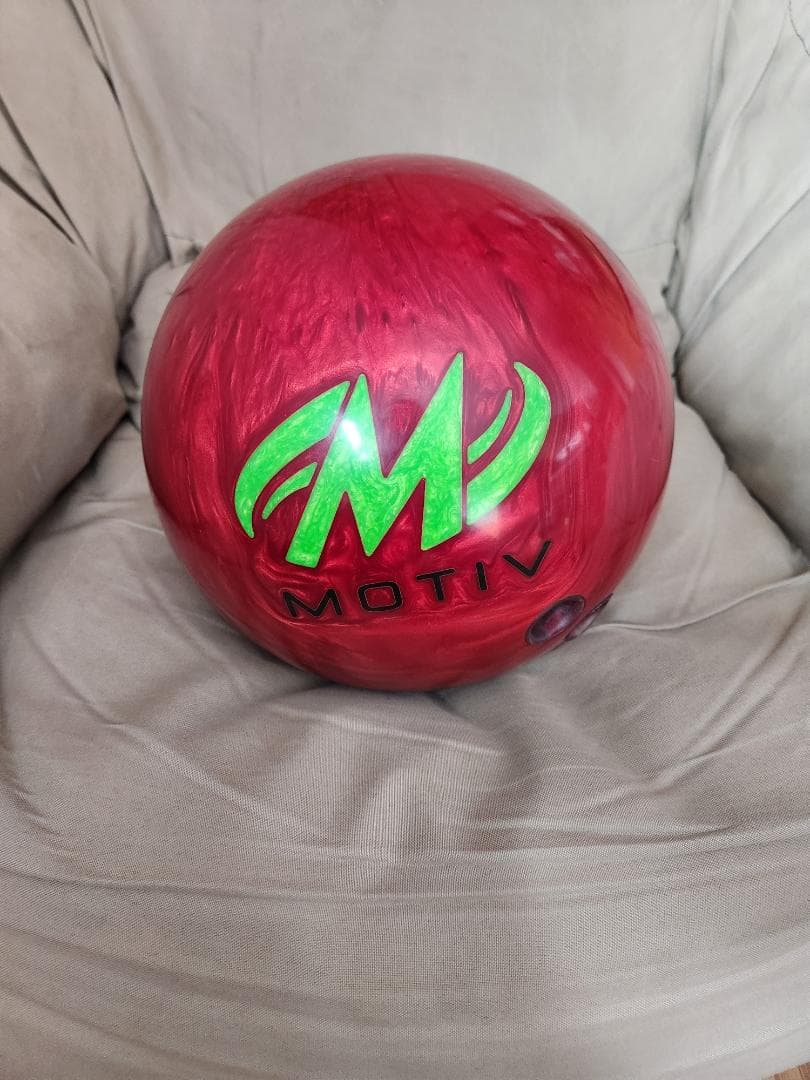 ボール MOTIV PRIMAL RAGE EVORUTION