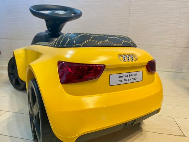 【日本限定10台！！】AudiニューJr.クワトロ　キッズカー