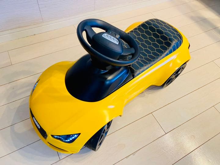 【日本限定10台！！】AudiニューJr.クワトロ　キッズカー