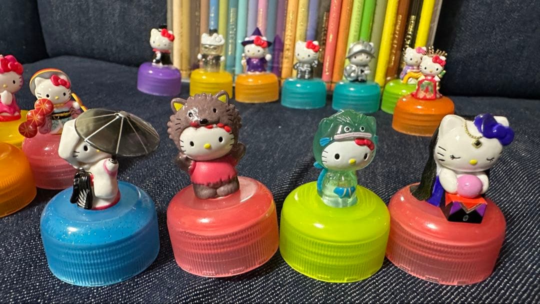 希少　レトロ　ハローキティ ペットボトルキャップ 27体セット 激レア