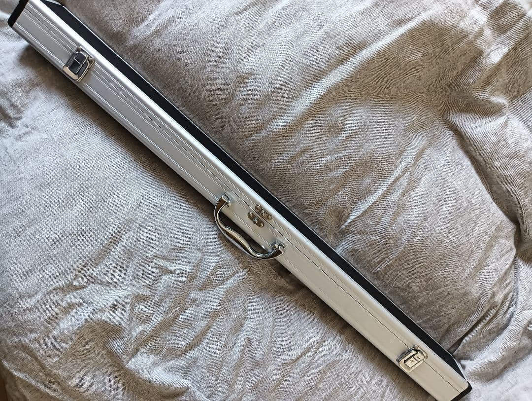 ビリヤード　美品 キュー　ケース付き