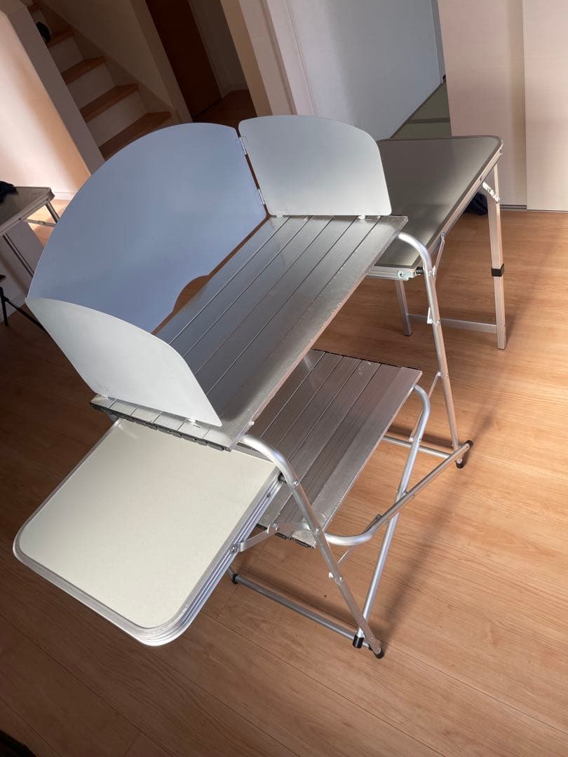 未使用品！　アルミ製折りたたみテーブルチェアセット