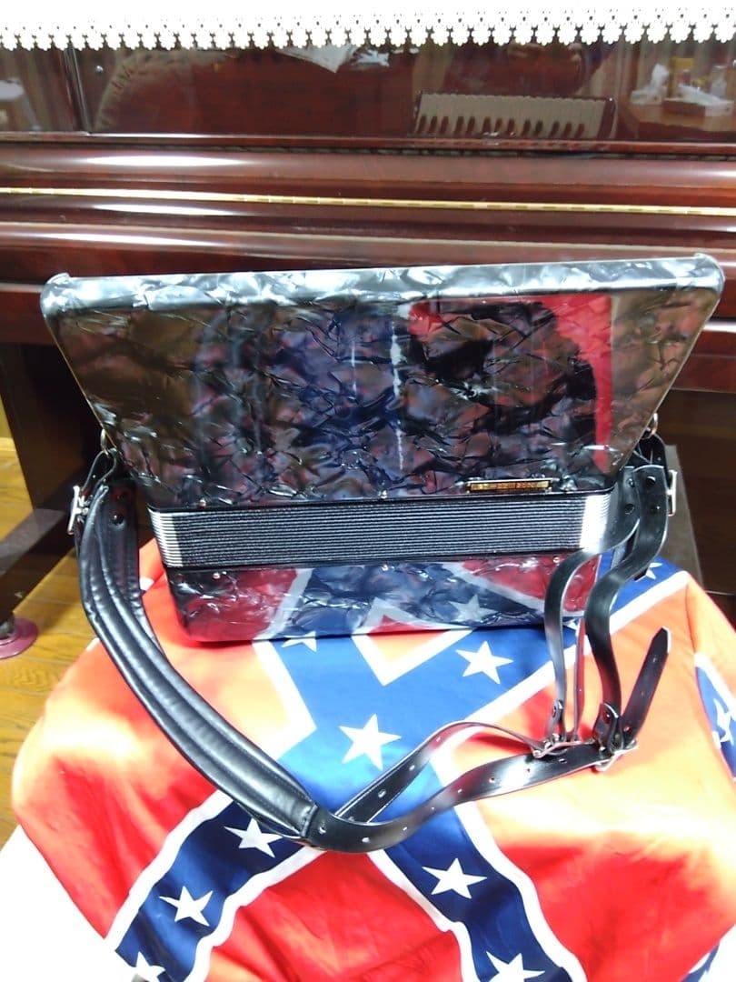 【簡易調律済即演奏可】TOMBO Grandaille GT-32アコーディオン