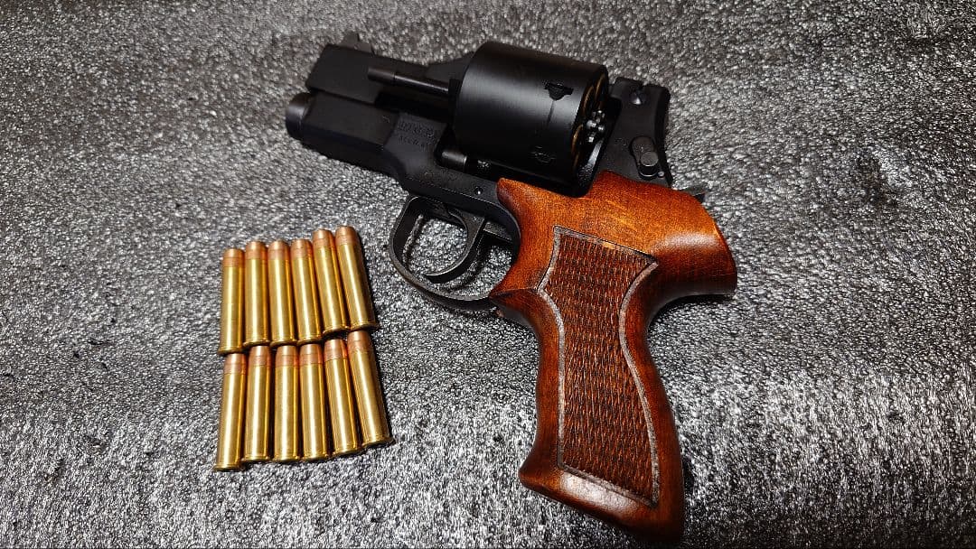 マルシン MATEBA ガスリボルバー 木製グリップ カートリッジ18発外箱付き