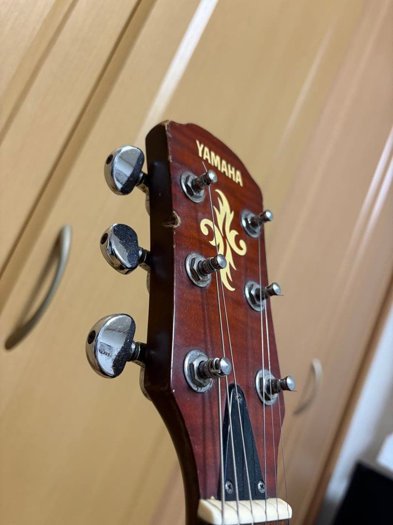 Yamaha APX-4A-SPLエレクトリックアコースティックギター ケース付