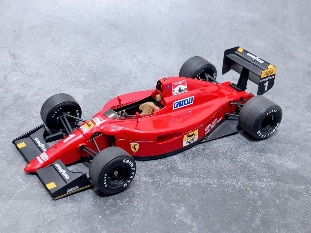 エグゾト 1/18 フェラーリ 641/2 メキシコGP