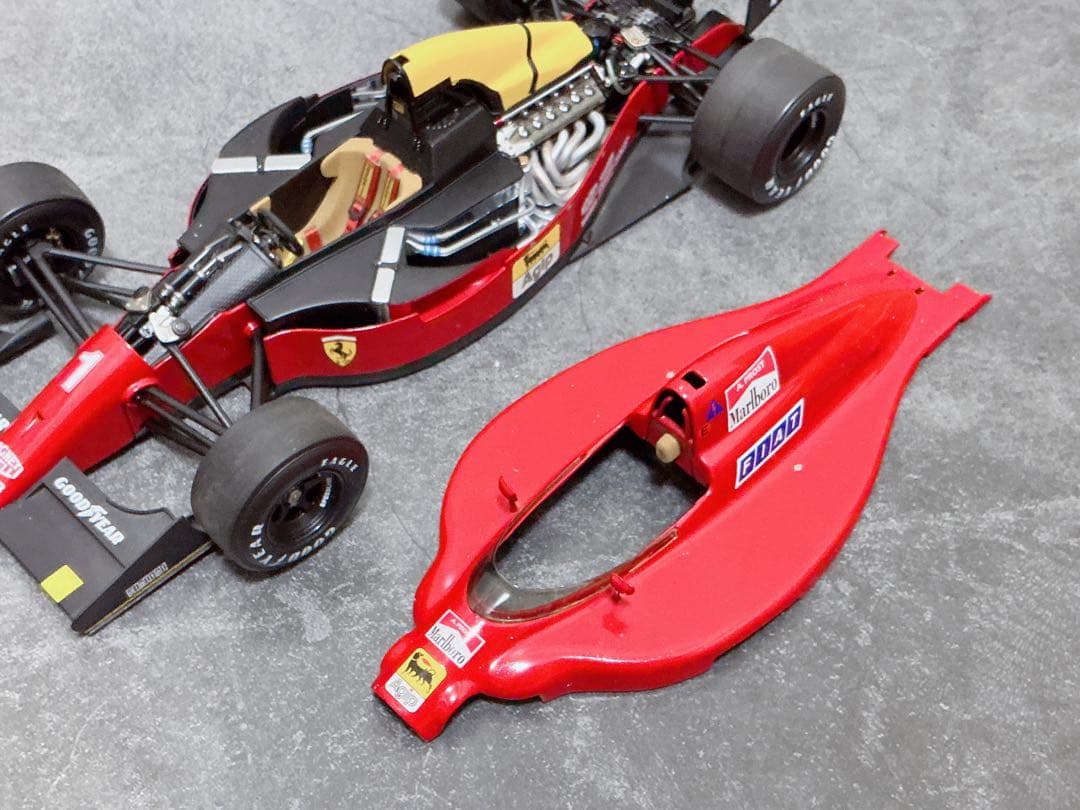 エグゾト 1/18 フェラーリ 641/2 メキシコGP