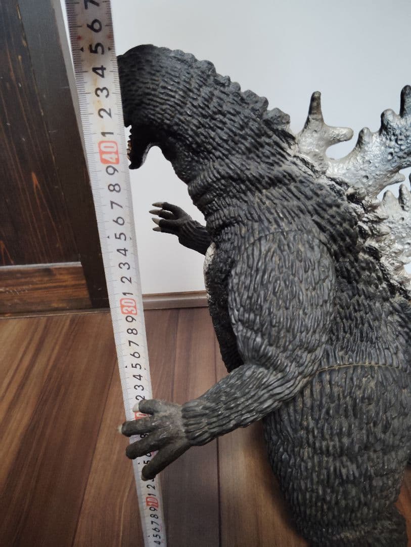 ゴジラ フィギュア