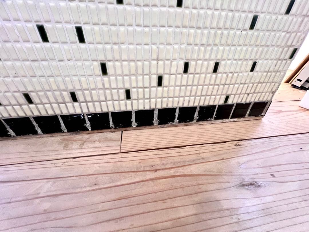 入手困難！L字 カウンター ガラス棚 タイル たばこ屋 昭和レトロ ショーケース