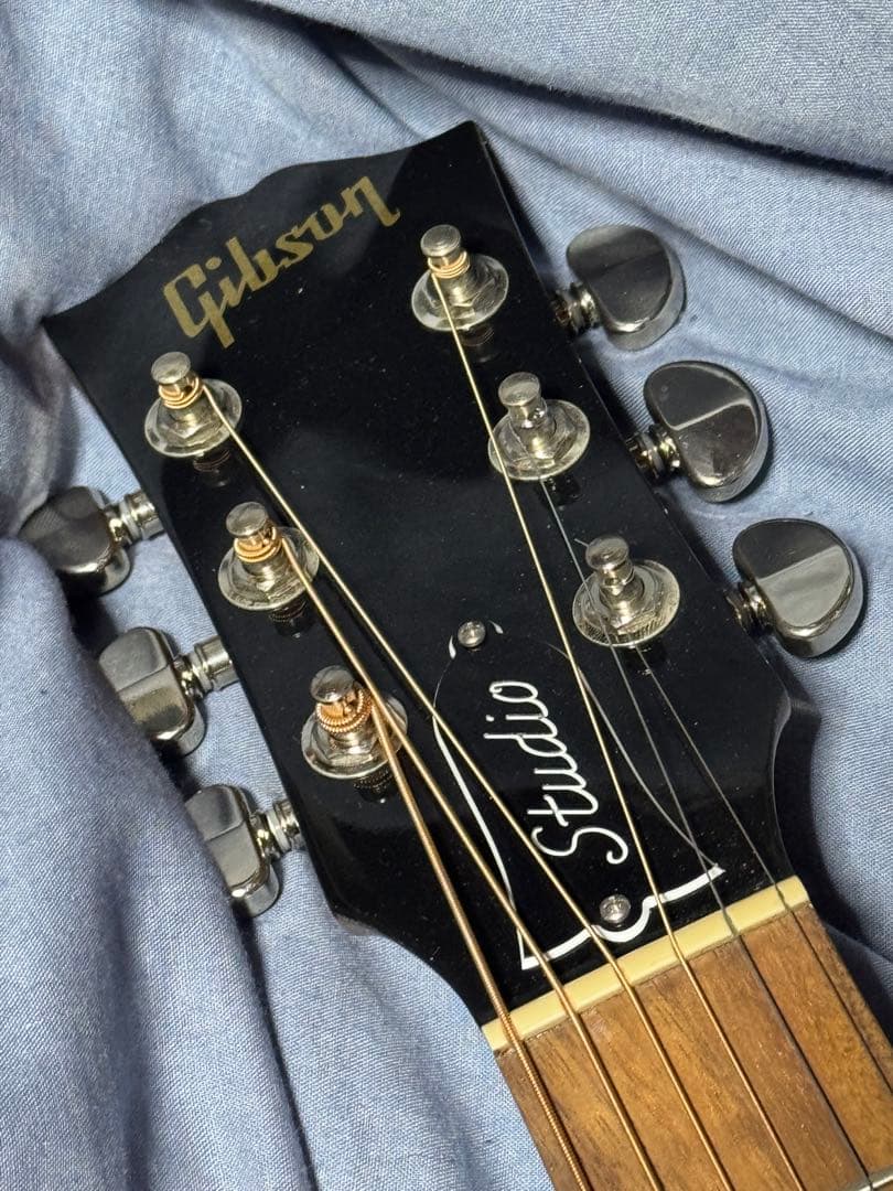 五*星様 GIBSON GUARANTEED J45 STUDIO WALNUT