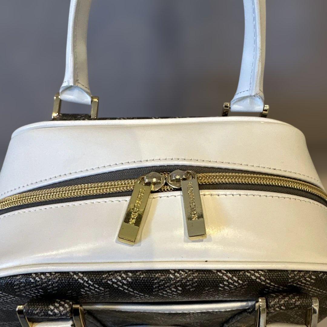 レザレクション　カートバック