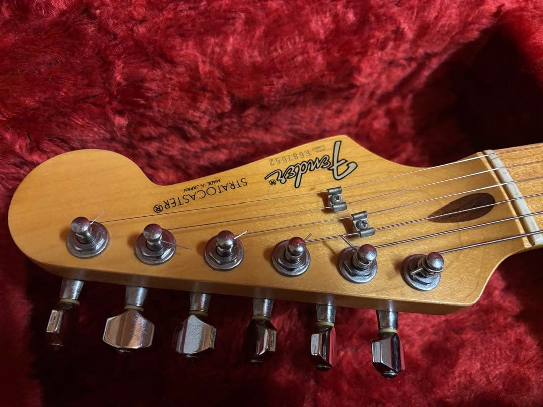 Fender Japan Eシリアル Stratocaster