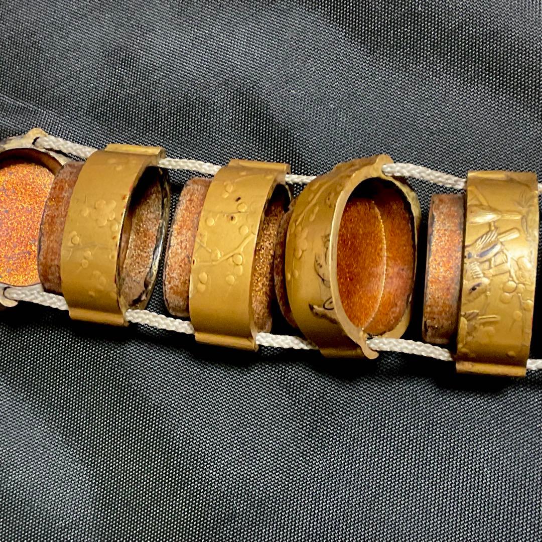 花鳥蒔絵印籠・牙刻鳥根付・箱・座布団付