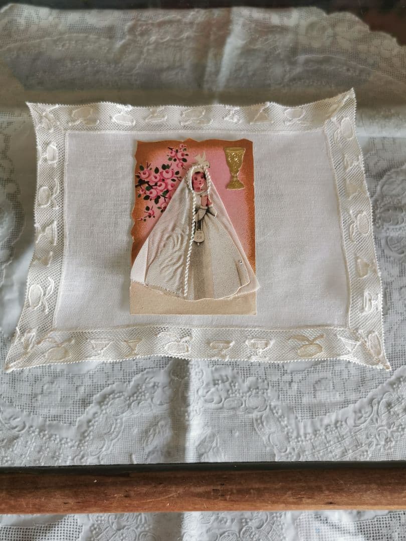 アンティーク ワイングラスモチーフ刺繍レース ＆初聖体式の少女の立体カードセット