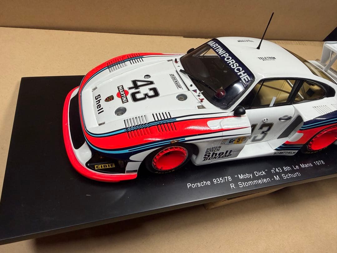 1/18 1978 ポルシェ 935/78 #43 モビー・ディック スパーク製