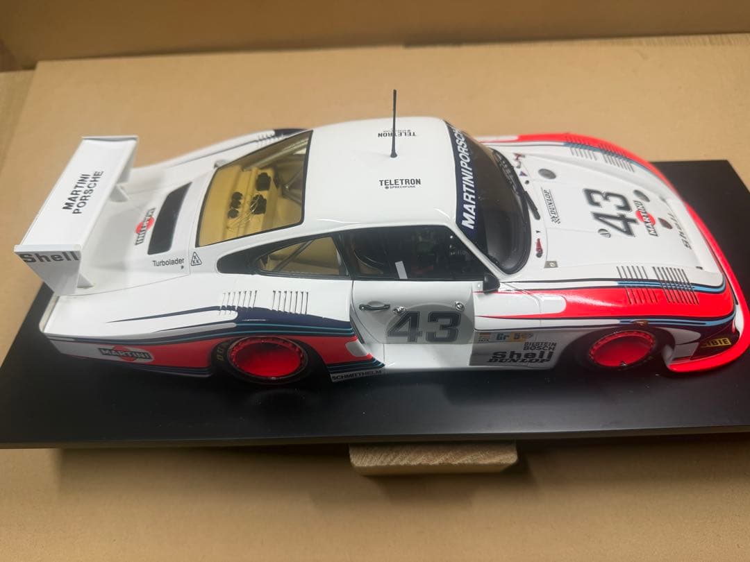1/18 1978 ポルシェ 935/78 #43 モビー・ディック スパーク製