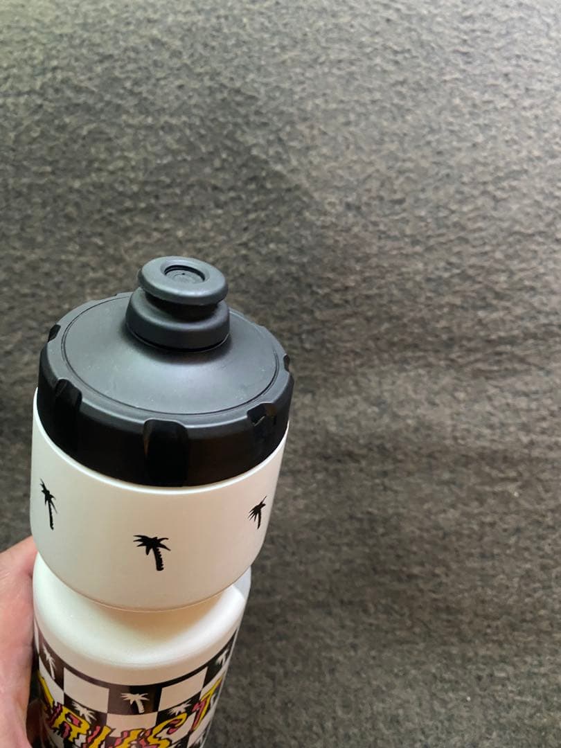 CRUST ボトル 2個　+ワッペン　セット