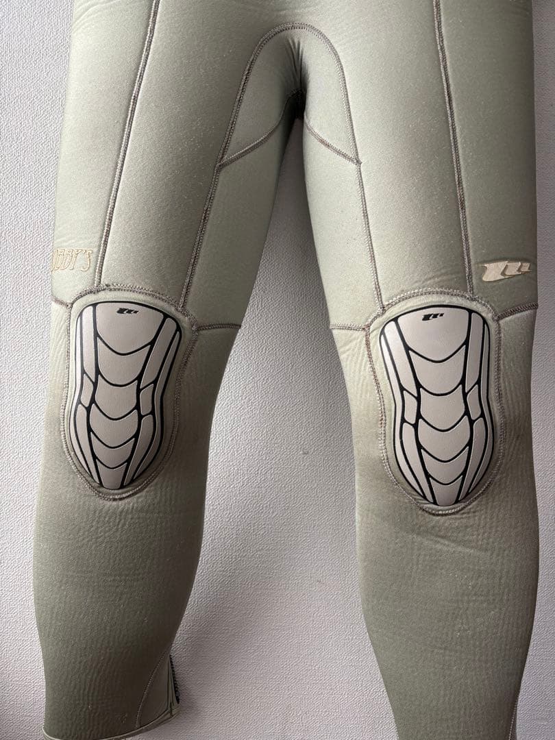 ★ MOBBY'S モビーズウェットスーツ 5mm レディース