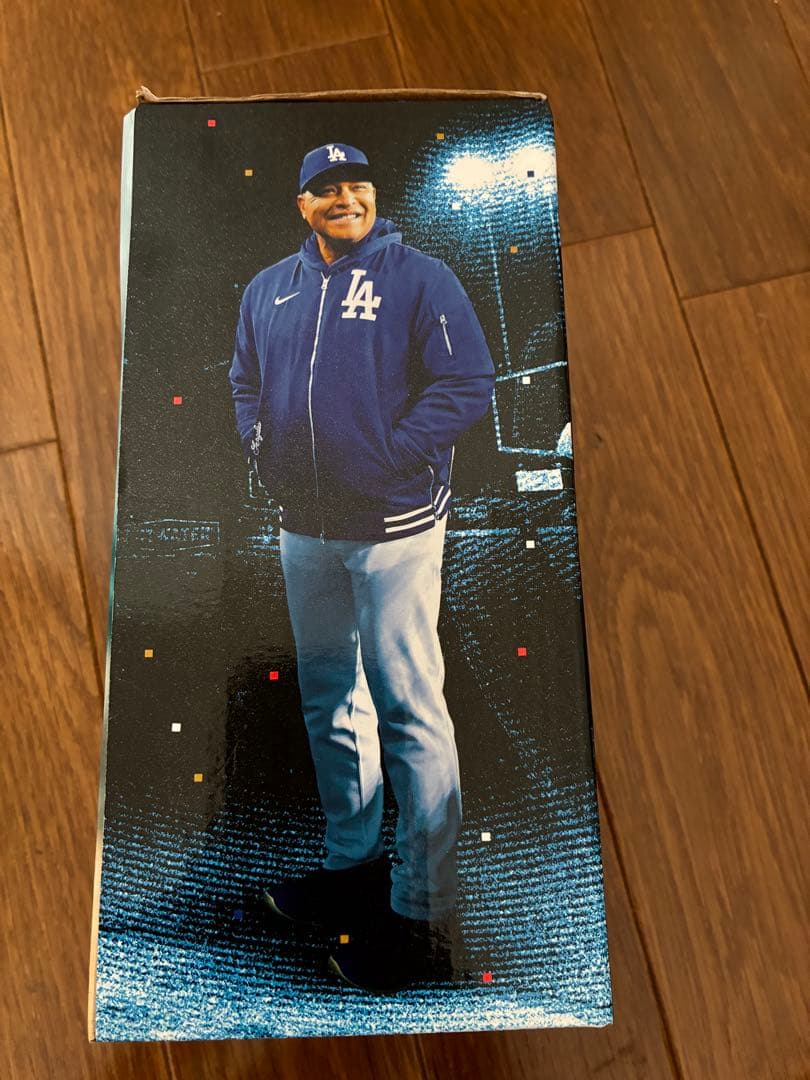 デイブ・ロバーツ監督　ボブルヘッド人形