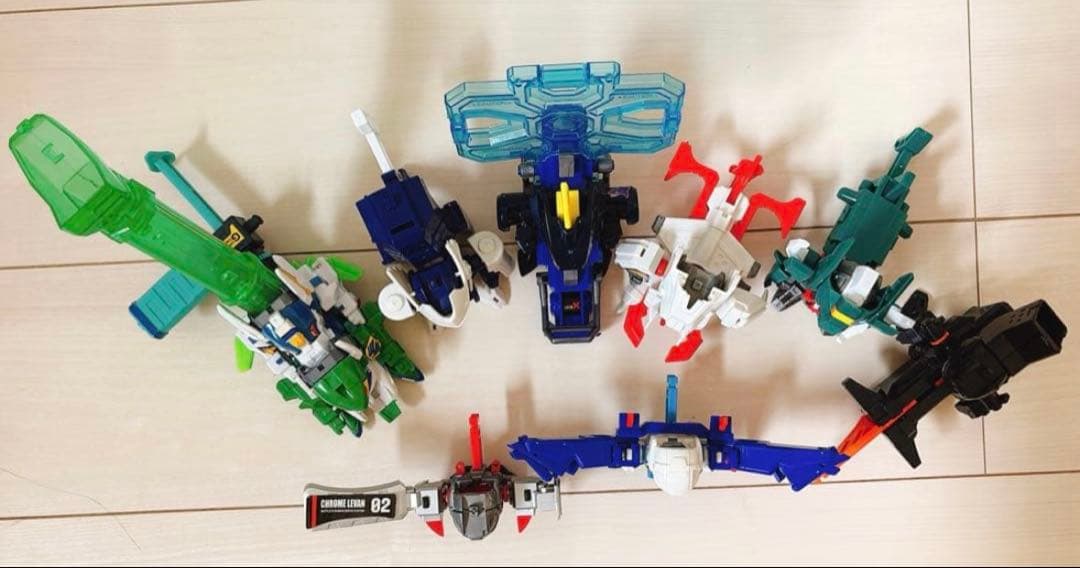 ジャンク品 スーパービーダマン 9体 まとめ売 ファントムグリフォン