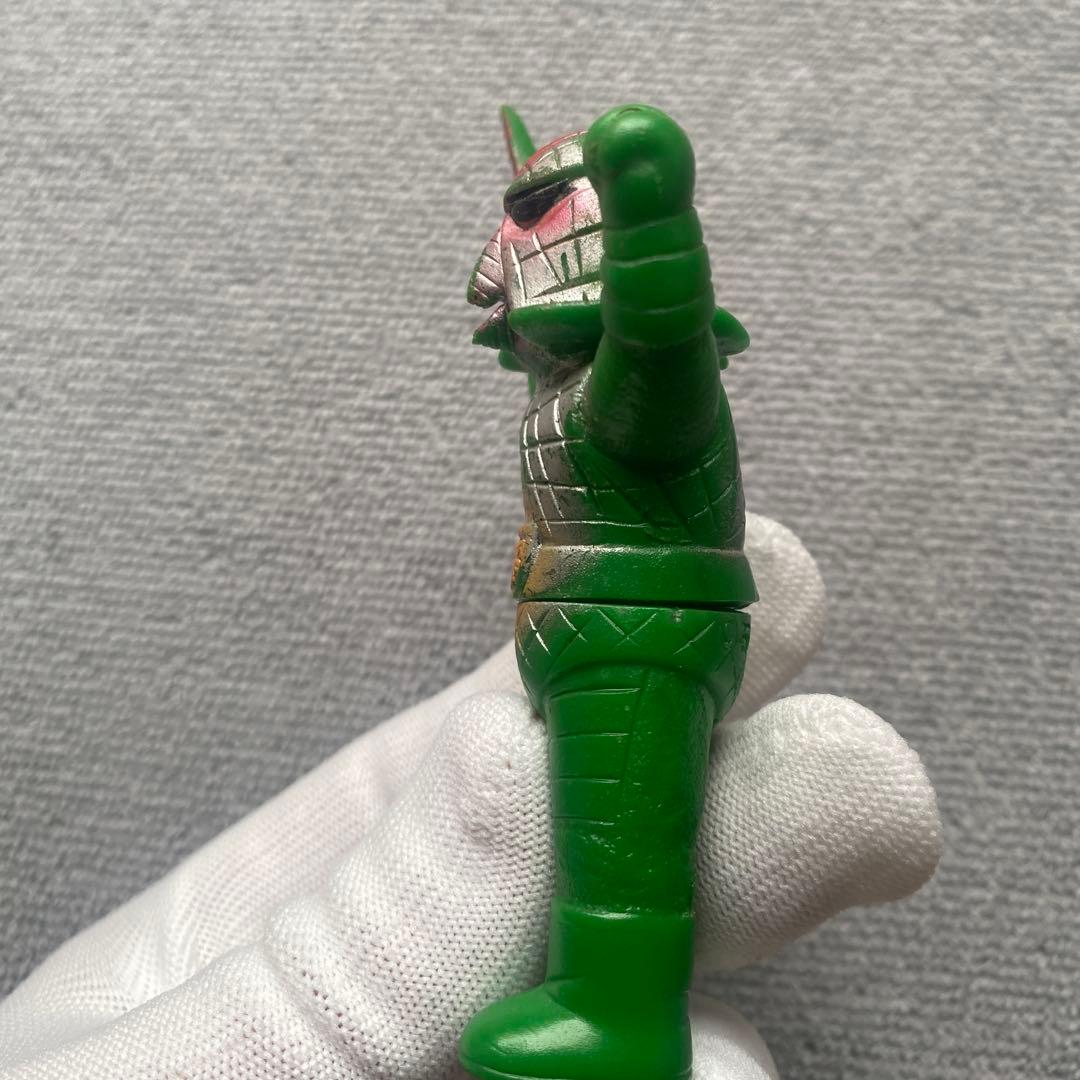 買物くんさん専用　レア　仮面ライダーV3 ナイフアルマジロ　ミニミニソフビ