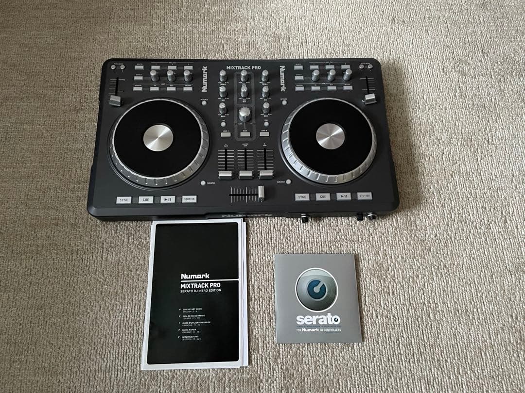Numark MIXTRACK PRO DJコントローラー