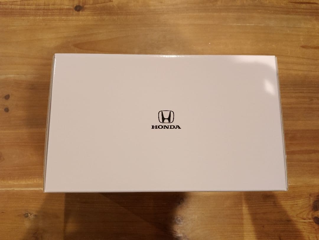 1/18 ホンダ　N-ONE カラーサンプル　成約記念品ミニカー　ホワイトパール