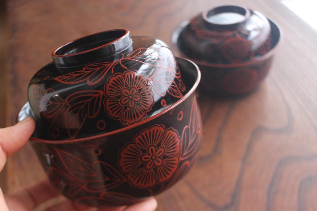 時代逸品！端正な爪朱黒漆に風情ある木芙蓉文の美しい吉野塗の四つ椀（検懐石道具京塗