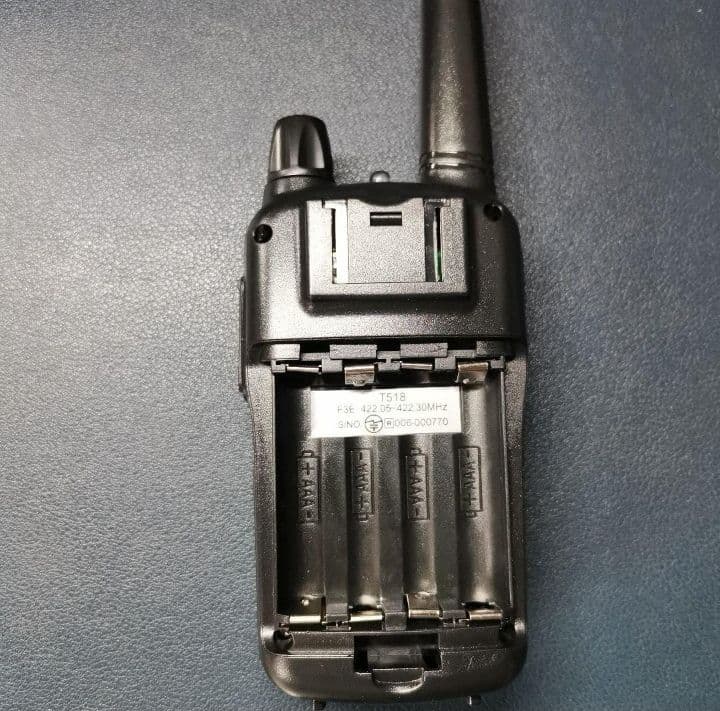 お得‼️トランシーバー 無線機 免許不要 災害・地震 緊急対応 4台セット