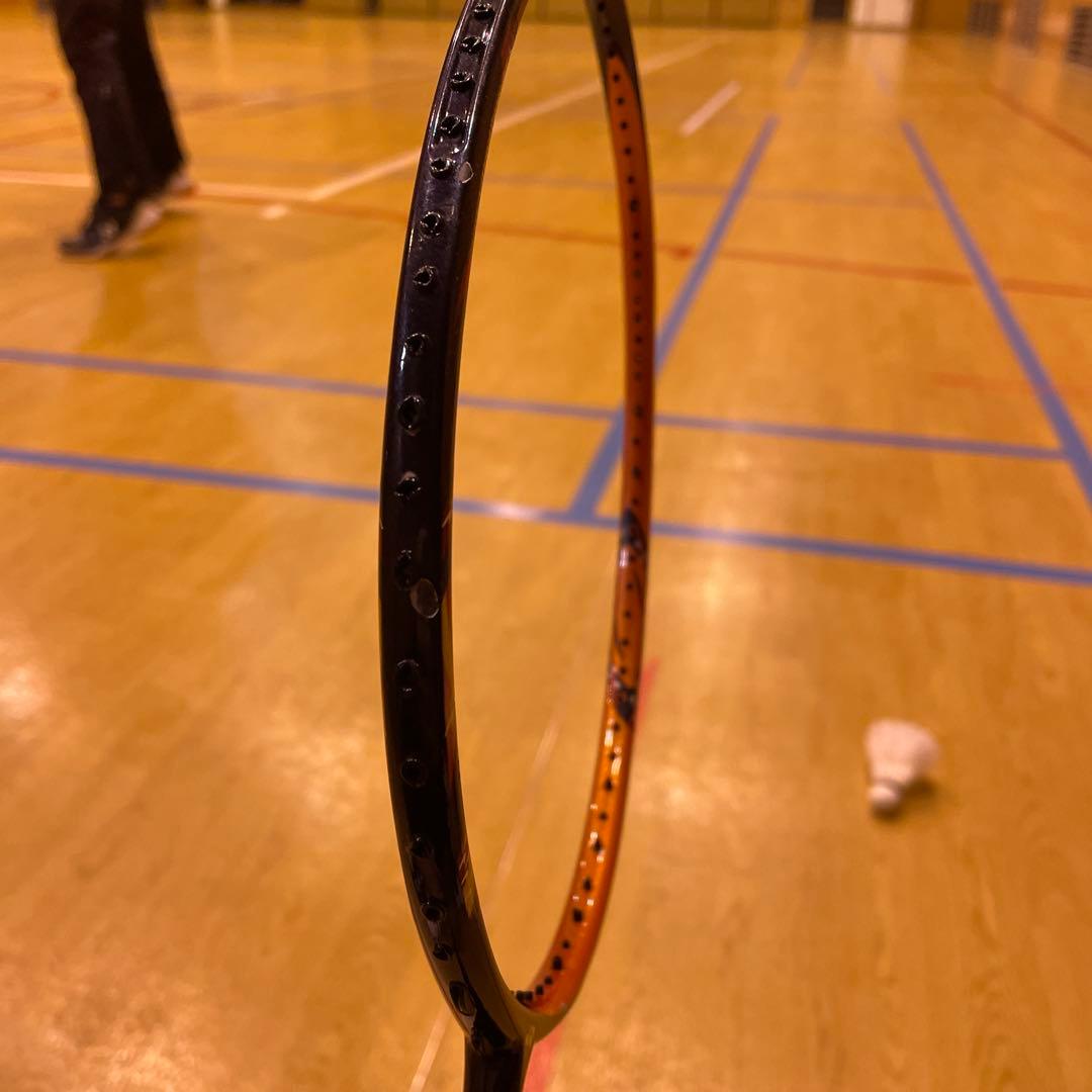 初代アストロクス99 4UG5 ヨネックスバドミントンラケット