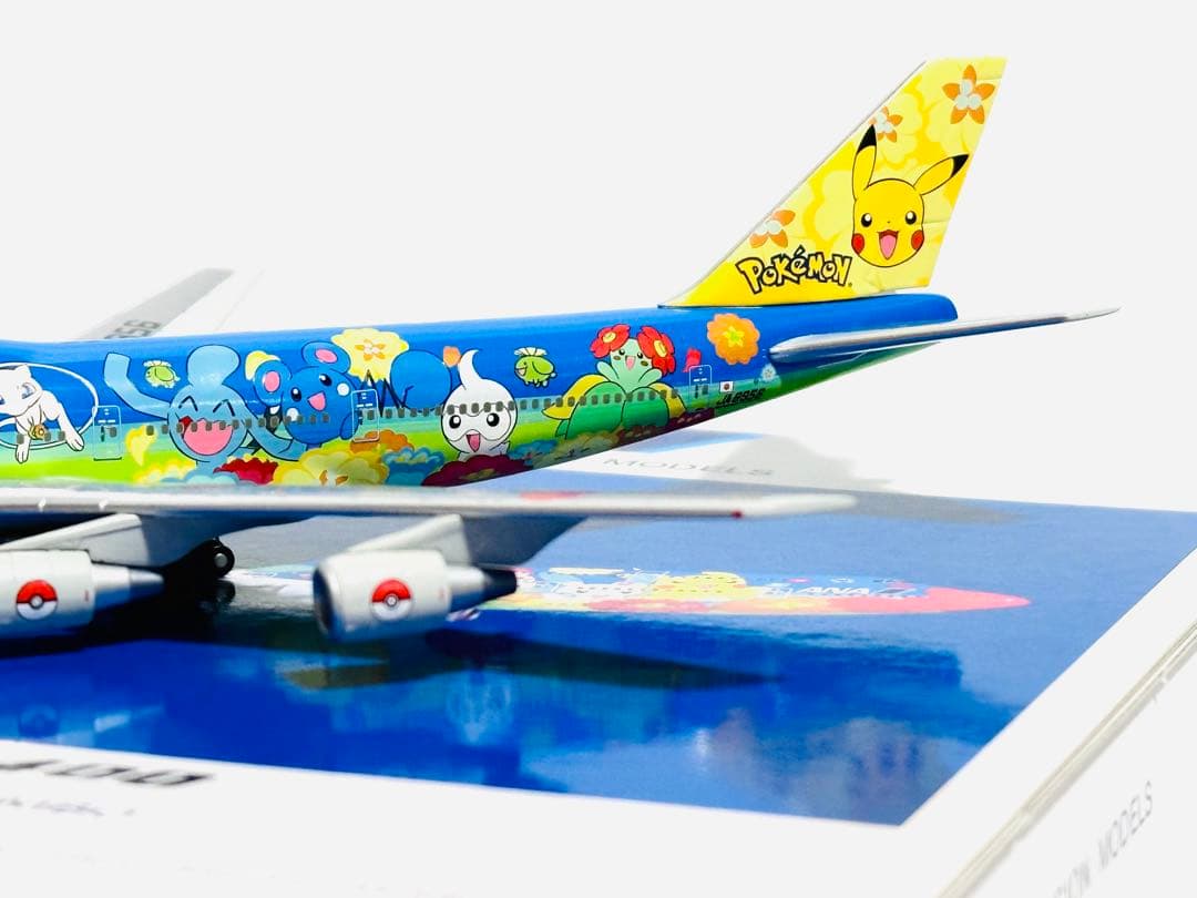 全日空商事 1/400 B747-400 ポケモンジェット NH40011