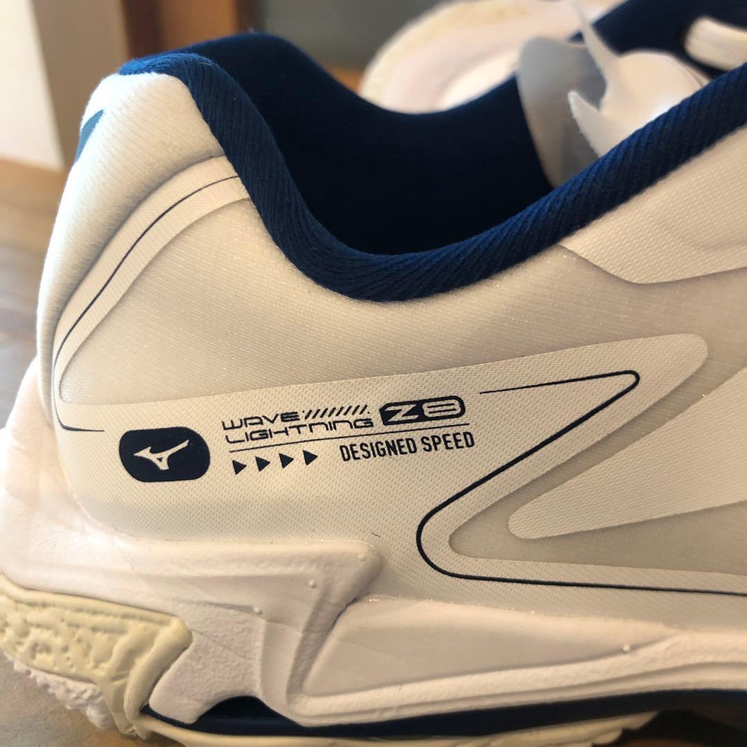モコモコ★ママMizuno Wave Lightning Z8 シューズ