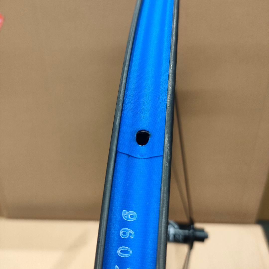 ジャイアント　未使用SLR1後輪 カーボンホイール