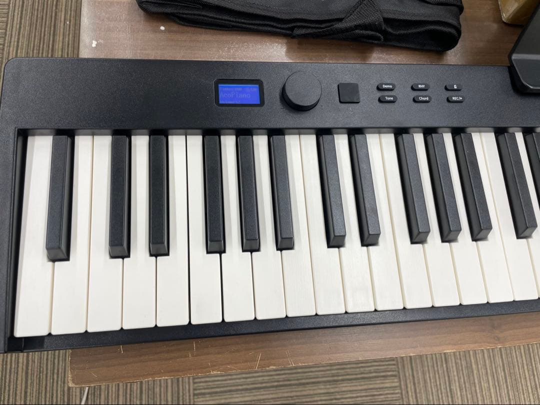 折りたたみ電子ピアノ　88鍵盤　充電タイプ　ブラック 鍵盤ライト機能あり