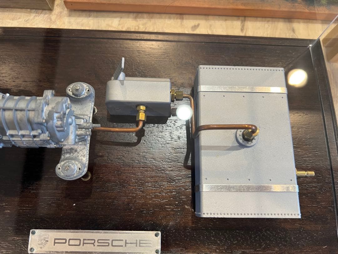 マルシン1/8スケール1973ポルシェ911カレラRS2.7エンジンモデル