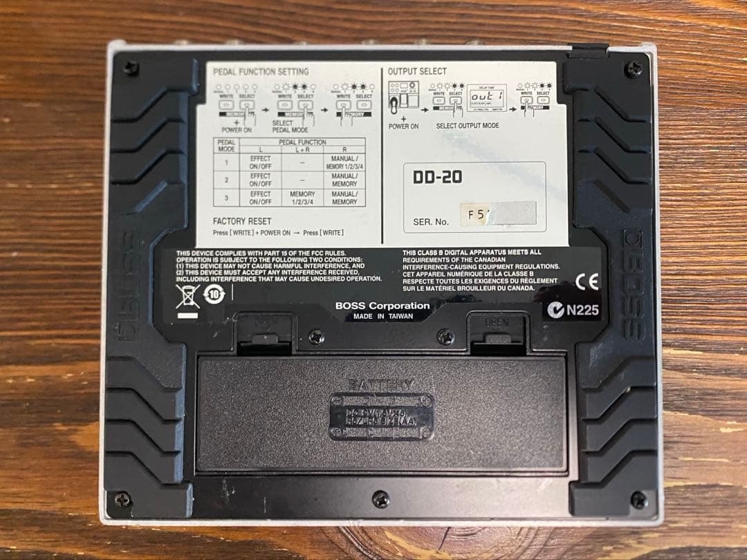 DD-20 デジタルディレイ BOSS