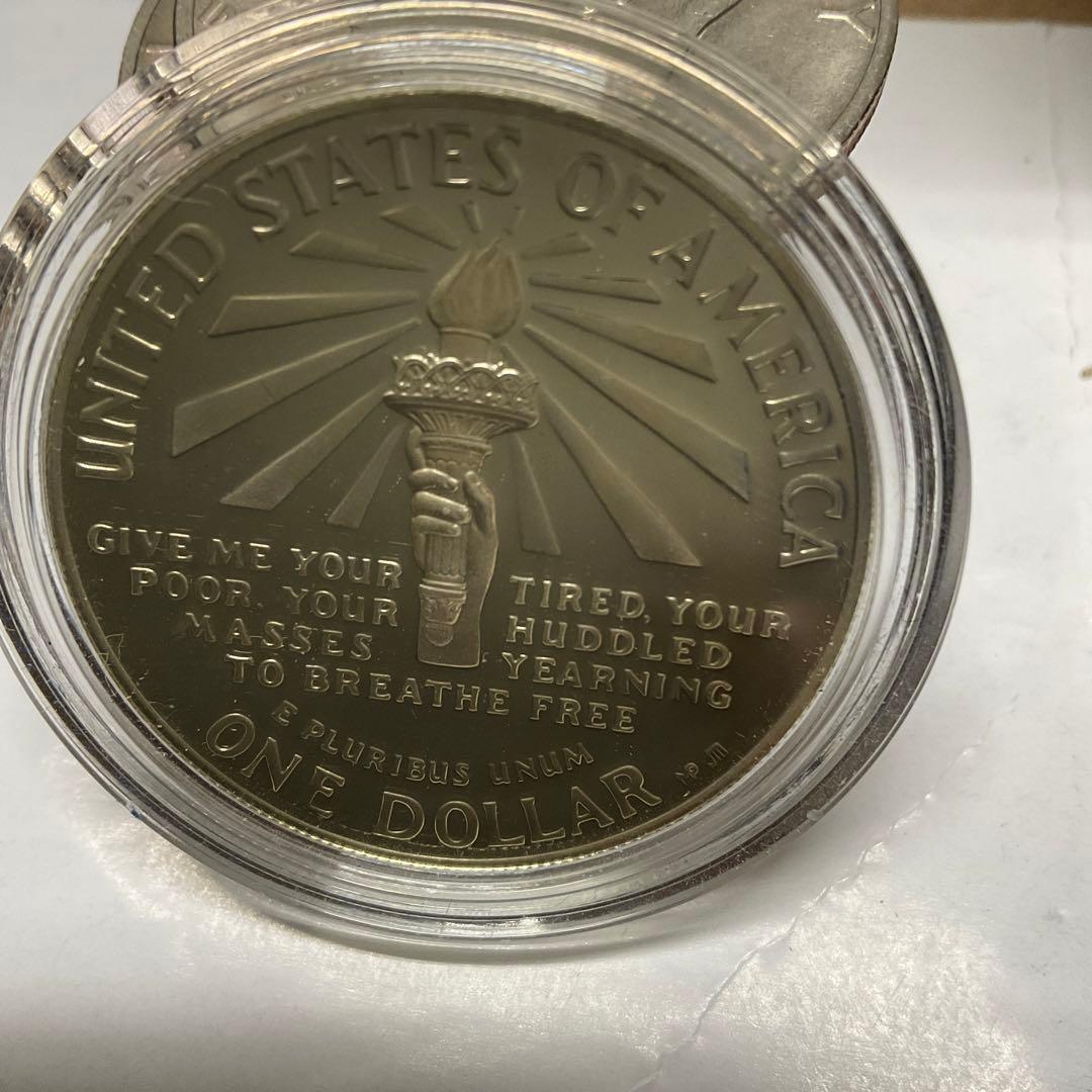 未使用 自由の女神100周年 アメリカ US銀貨 １ドル ケース入 1986年