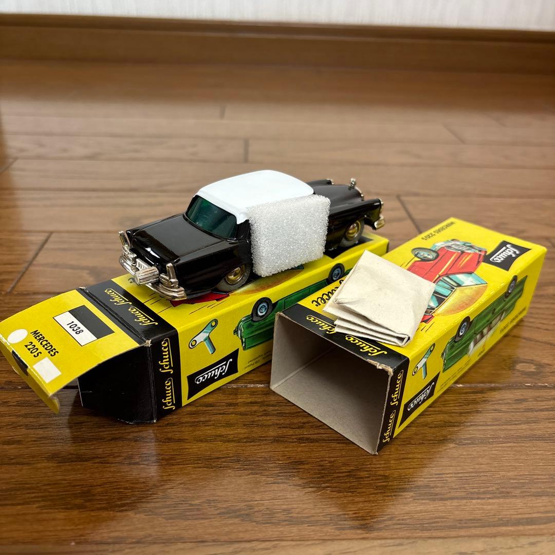 Schuco メルセデス 220S マイクロレーサー