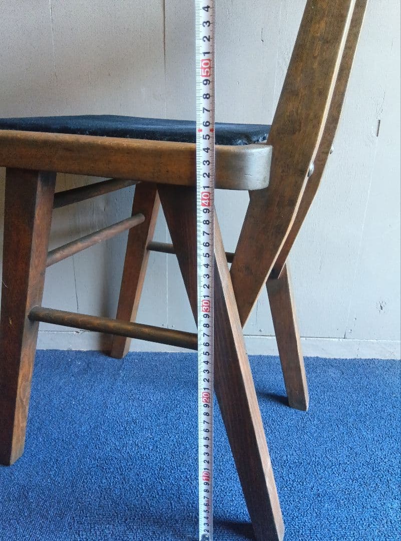 木製子供用チェア 直線的デザイン　ヴィンテージ　レトロ