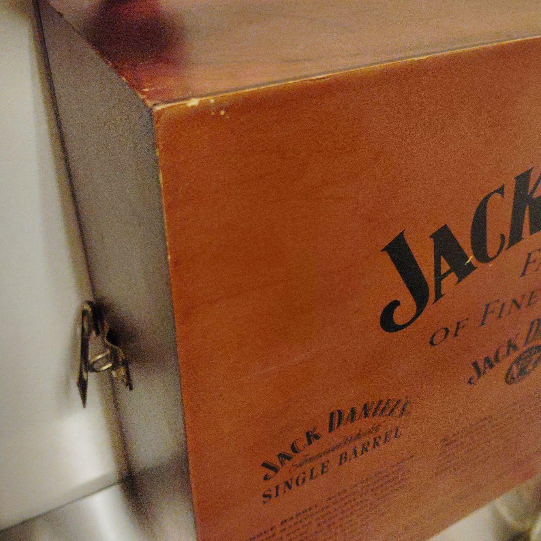ウイスキー　ジャックダニエル　ケース　木箱　アンティーク　オブジェ　ガレージ