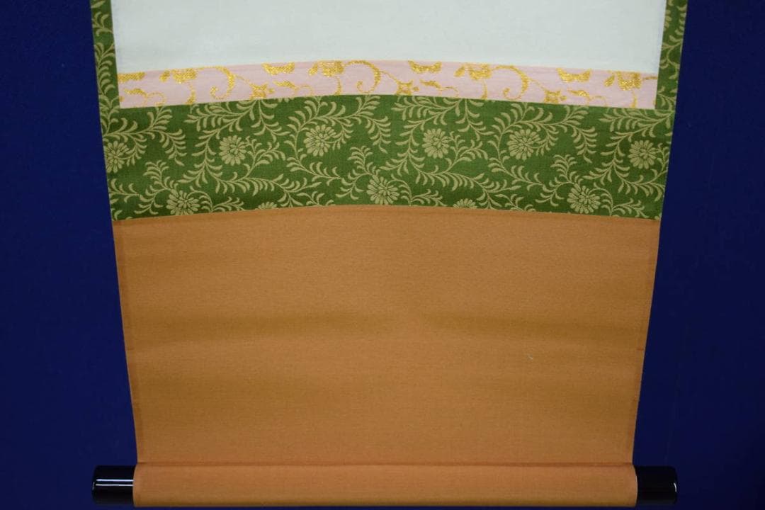 不詳/作者不詳/梅椿藤/桐共箱付/布袋屋掛軸HH-836