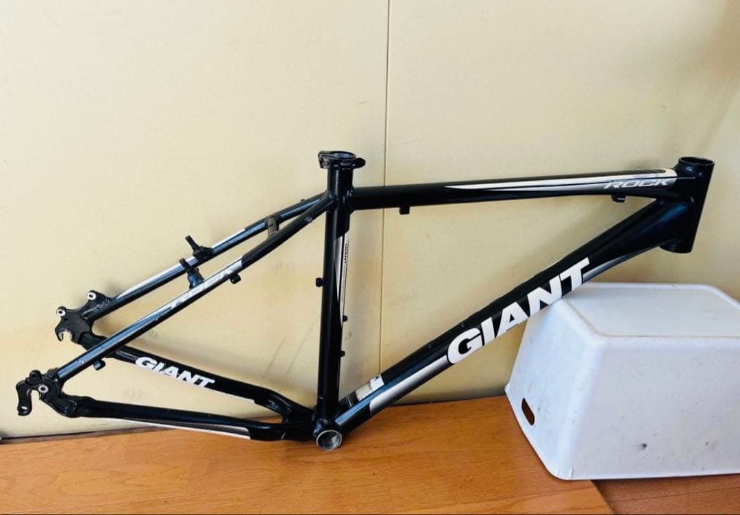 GIANT ジャイアントROCK マウンテンバイク　フレーム　26インチ　MTB
