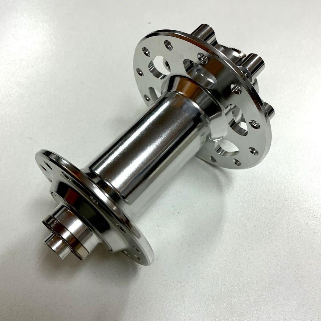 ディスクハブ 100/135mm　シルバー　シマノ11速用　超軽量　未使用新品