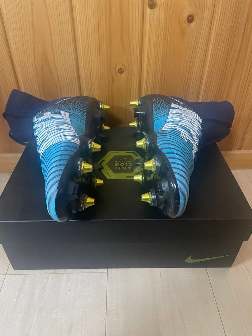 Nikeマーキュリアル　28センチ